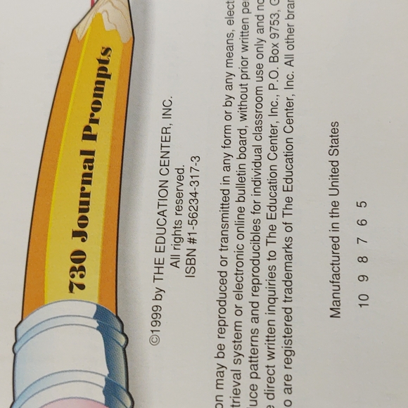 The Mailbox - 730 Journal Prompts Vintage Book - GUC - Picture 7 of 15